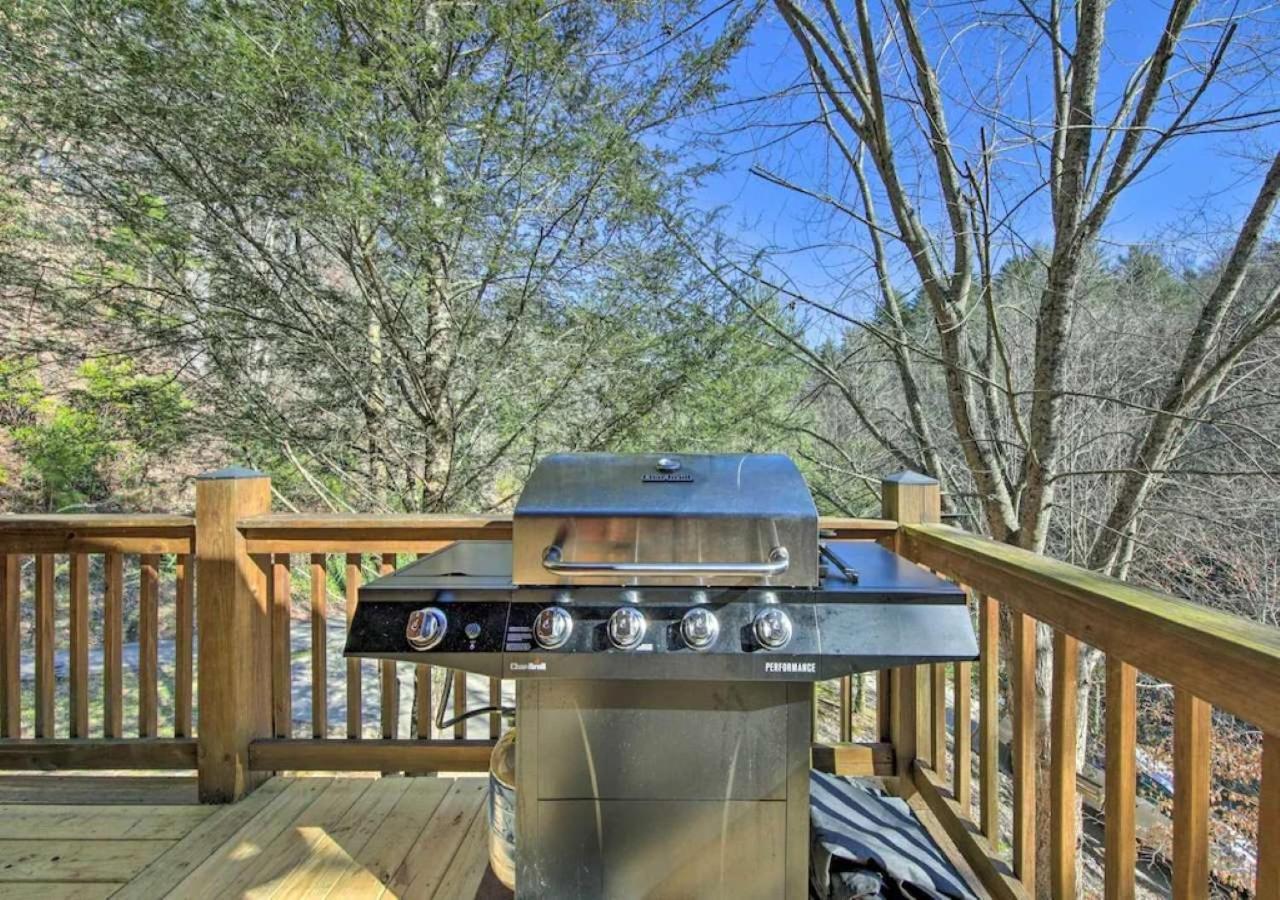 Amazing Creek View Cabin W/ Hot Tub, Firepit & Pool Table Ellijay Exterior photo